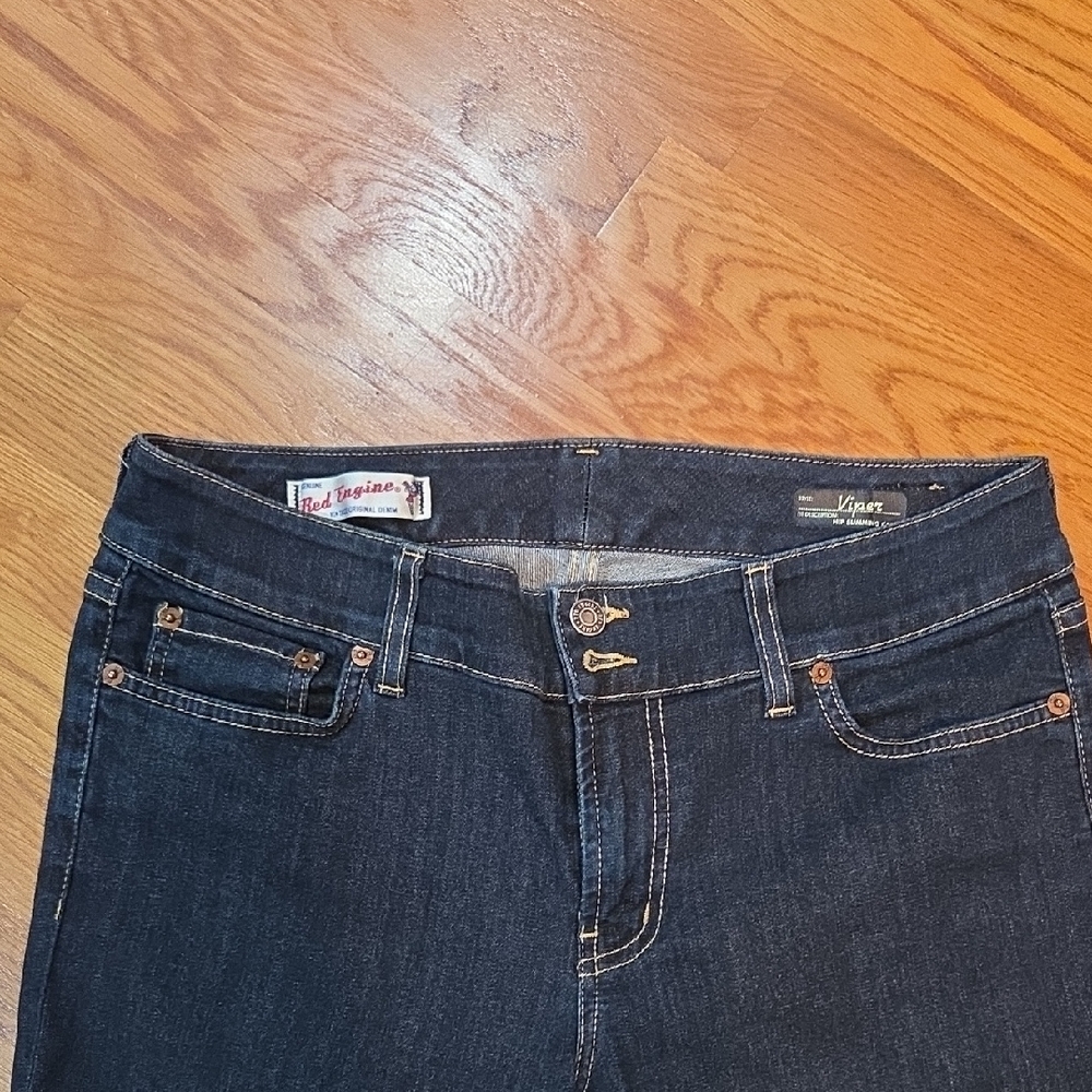 Red Engine Women's Deep Indigo Skinny Jeans. VINTAGE